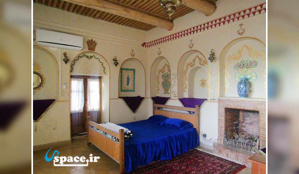 اتاق هتل ارگ گوگد - گلپایگان - اصفهان